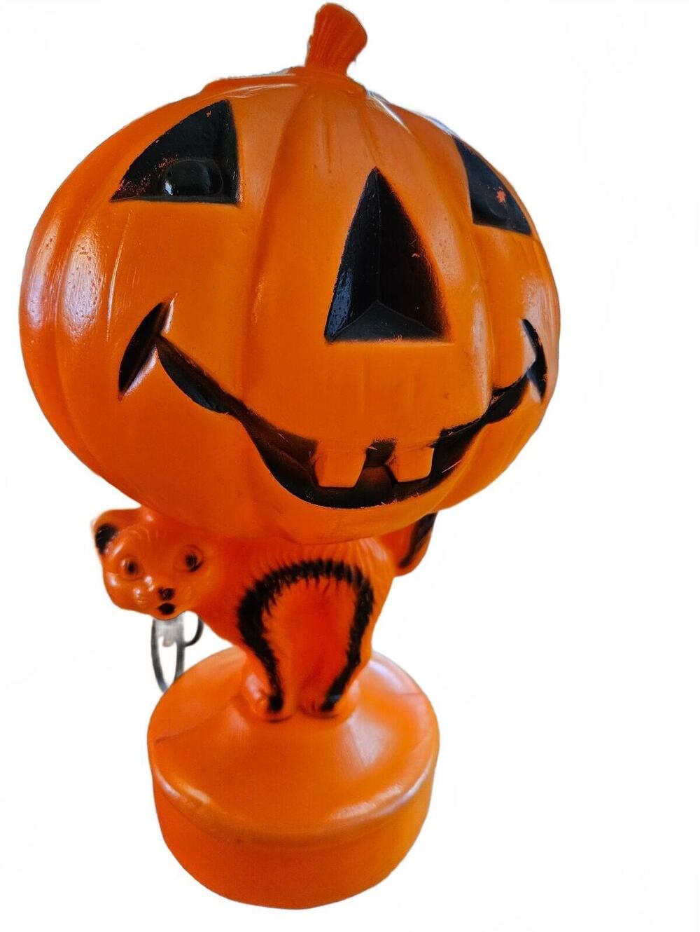 Vintage General Foam Plastics Pumpkin and Black Cat Blow Mold (Model H3077)